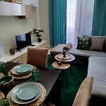 The Guest 2025 Apartman
