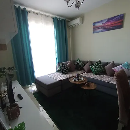 The Guest 2025 Daire Fier